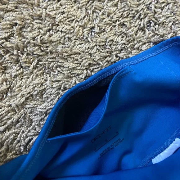 Electric blue medium Nike leggings - Picture 3 of 5